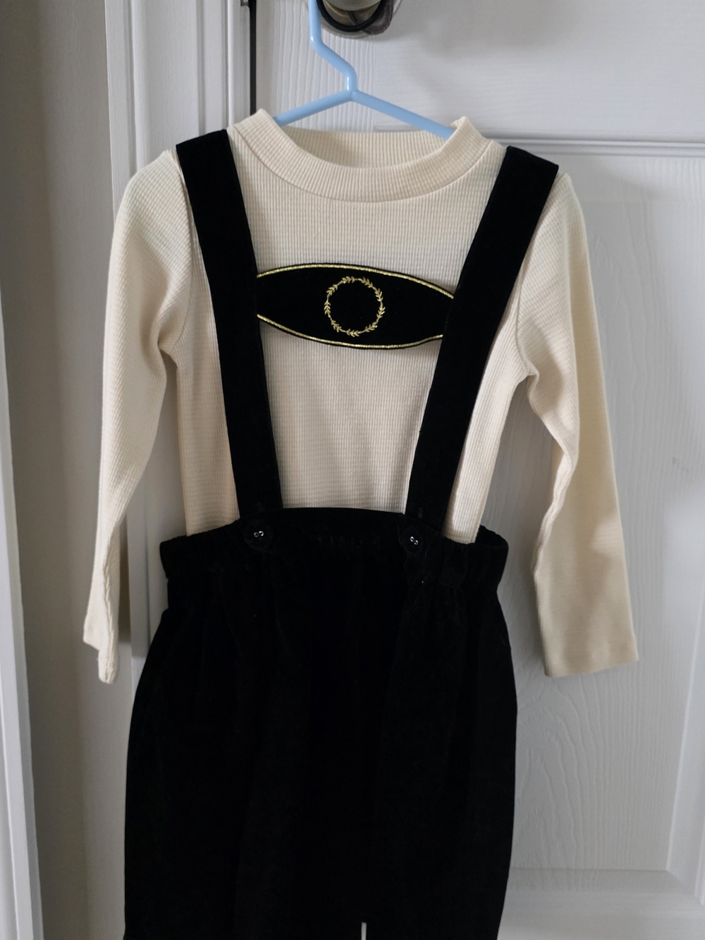 Cream Ribbed Long-Sleeve Top with Black Suspender Skirt - Kids Matching Set